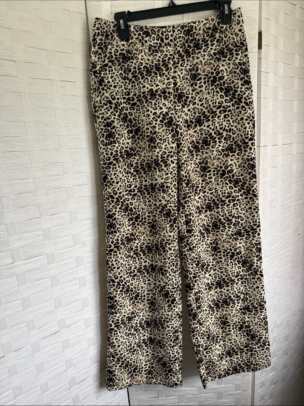 Vince Camuto Beige and Black Leopard Print Pants size 4